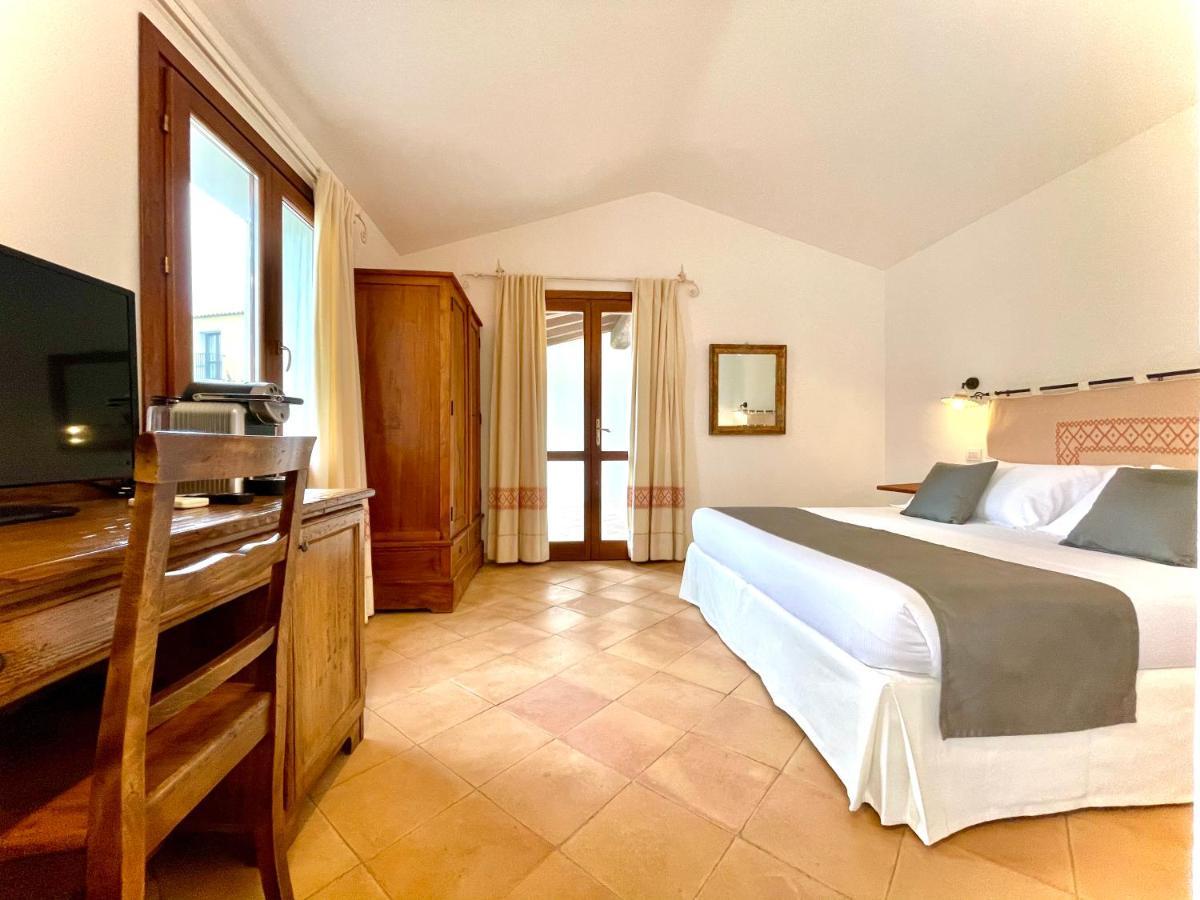 Punta D'Acu Country Resort Arzachena Exterior photo